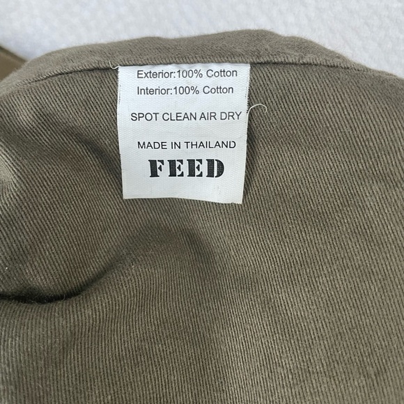 FEED 40 Canvas Olive Navy Tote - Picture 6 of 7